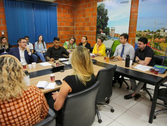 Mais de 1,7 mil famílias do Monte Horebe fazem atualização cadastral no Programa Amazonas Meu Lar